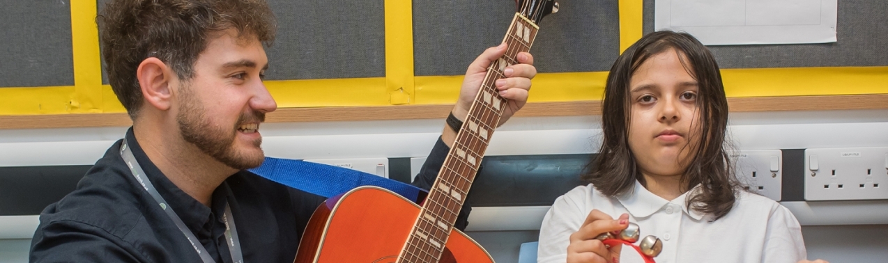 Pupils in a music lesson at Elms Bank